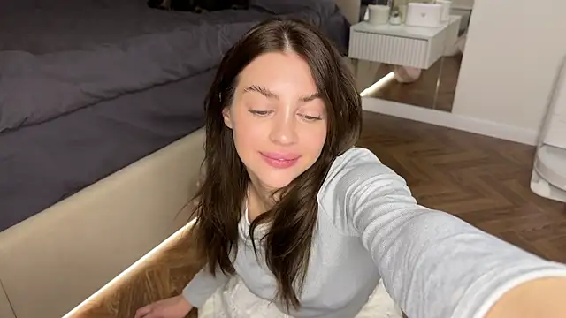 Snapshot of Elsa_Ice chatting on 6, 1, 2025 Elsa Ice online show from 6, 1, 2025