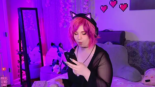 Snapshot of Angel-Lewd-Cake chatting on 11, 6, 2026 Angel-Lewd-Cake online show from 11, 6, 2026
