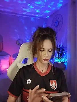 Luna Kitanna online show from 19, 7, 2026