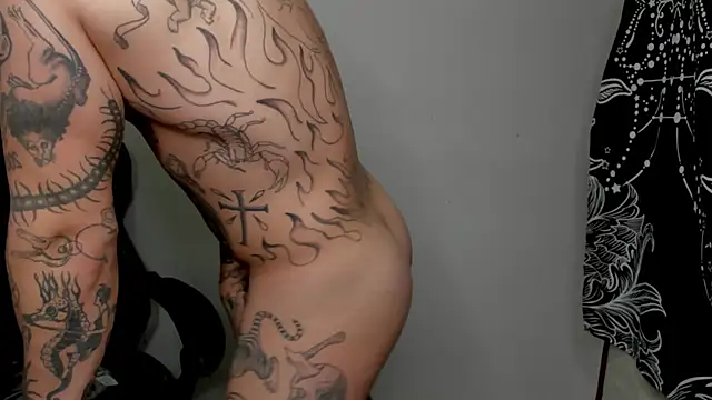 Snapshot of layneinchains chatting on 28, 12, 2024 layneinchains online show from 28, 12, 2024