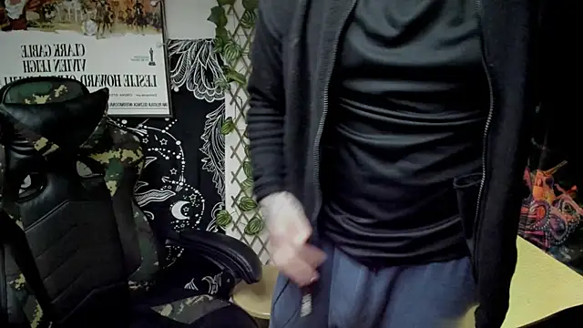 Snapshot of layneinchains chatting on 27, 1, 2025 layneinchains online show from 27, 1, 2025