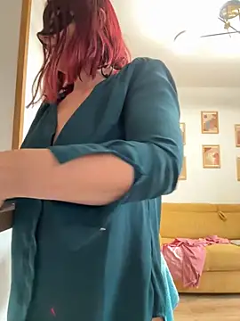 la petite prunette69 online show from 1, 11, 2025