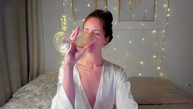 RubyAttwood online show from 2, 12, 2025