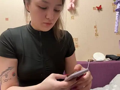 Snapshot of Roni_Cox chatting on 20, 3, 2026 Roni Cox online show from 20, 3, 2026