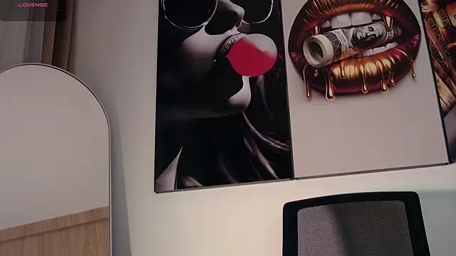 aidaadams online show from 19, 12, 2025