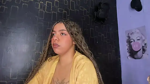 Alika01 online show from 7, 3, 2025