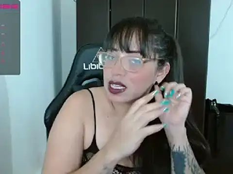 natashasmithe online show from 3, 1, 2025