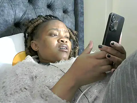 Snapshot of Brown_sexy chatting on 25, 1, 2025 Brown sexy online show from 25, 1, 2025