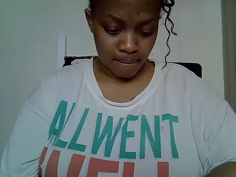 Snapshot of Brown_sexy chatting on 19, 11, 2025 Brown sexy online show from 19, 11, 2025