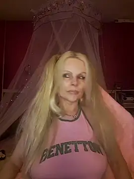 Angeldevilus online show from 15, 7, 2026