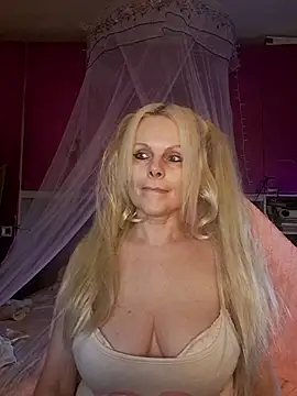 Angeldevilus online show from 22, 7, 2026