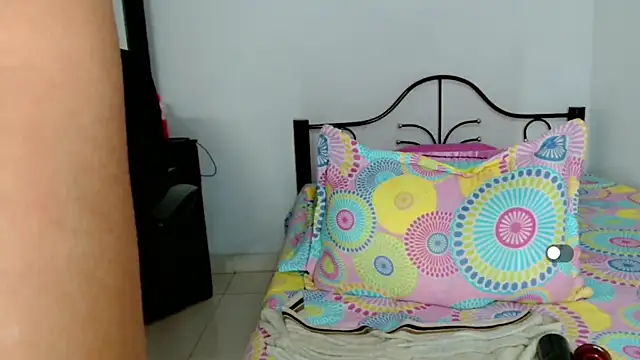 Lily Benet1 online show from 28, 4, 2026