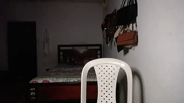 Snapshot of foxysweet09 chatting on 4, 12, 2024 foxysweet09 online show from 4, 12, 2024