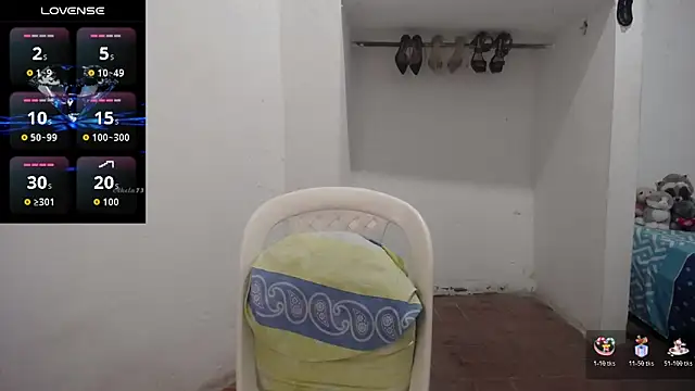 Snapshot of foxysweet09 chatting on 3, 3, 2026 foxysweet09 online show from 3, 3, 2026