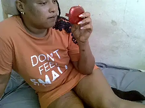 Crystal  Gee online show from 13, 2, 2025