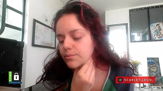 Scarletleon77 online show from 6, 1, 2026