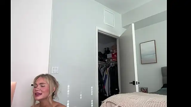ElenaErickson online show from 11, 6, 2026