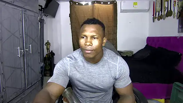 MedellinBlackx online show from 23, 10, 2025