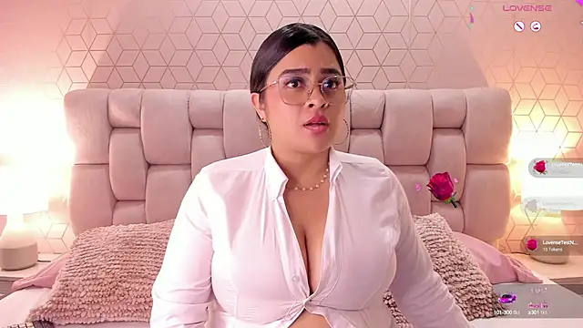 Emilyboobss online show from 27, 1, 2025