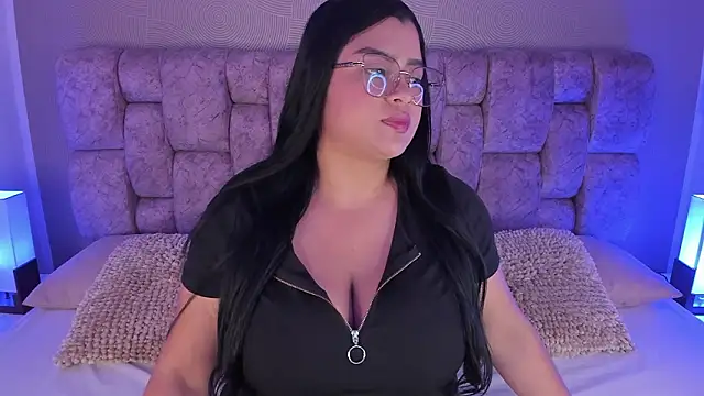 Emilyboobss online show from 5, 3, 2026