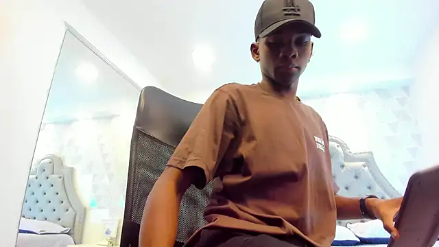 JacksonMuller  online show from 13, 12, 2024