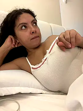 Nathcurly  online show from 8, 9, 2025