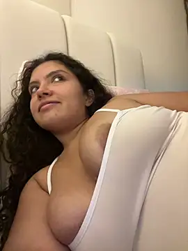 Nathcurly  online show from 5, 10, 2025