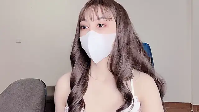 Mono-Stewardesss online show from 25, 2, 2025