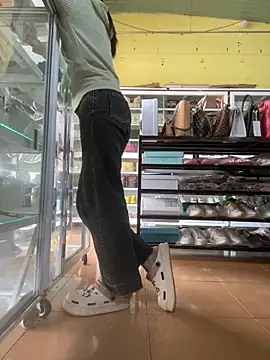 Rosa 998 online show from 5, 1, 2025