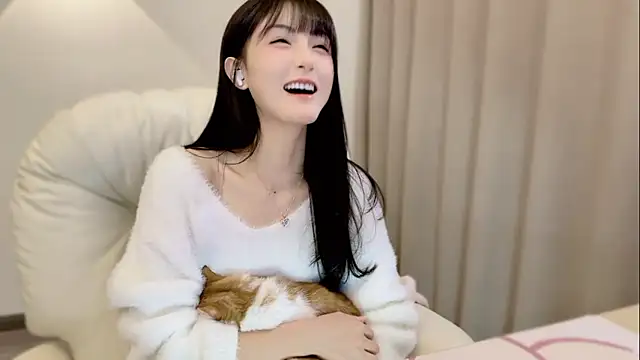 Snapshot of SHUIshui_ chatting on 21, 10, 2025 SHUIshui online show from 21, 10, 2025