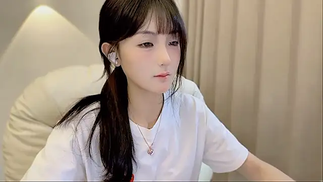 Snapshot of SHUIshui_ chatting on 2, 11, 2025 SHUIshui online show from 2, 11, 2025