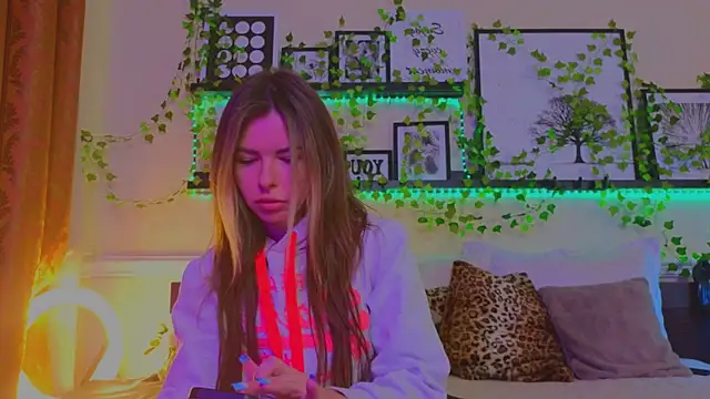 Real Tini online show from 18, 1, 2025