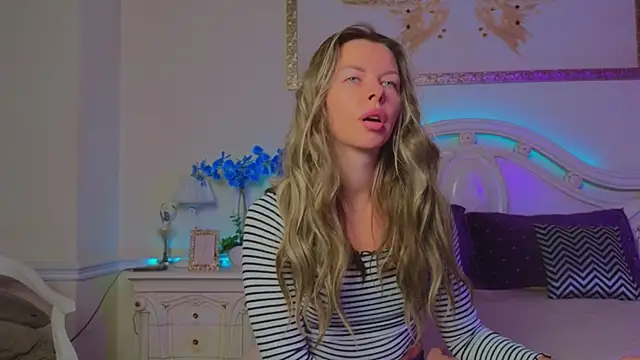 Real Tini online show from 14, 10, 2025