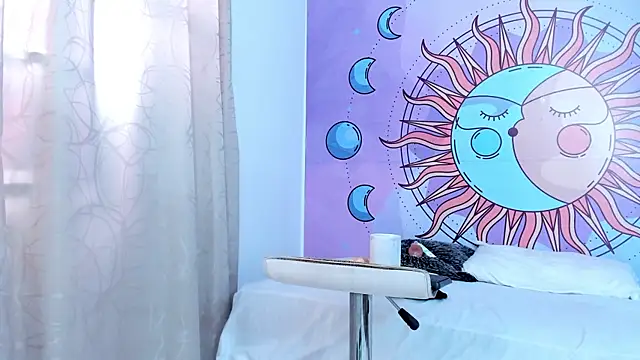 luna hoott online show from 16, 7, 2026
