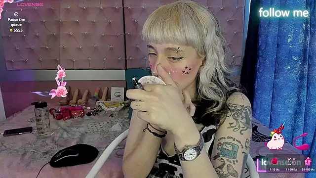 Snapshot of neeko_princes chatting on 30, 4, 2026 neeko princes online show from 30, 4, 2026