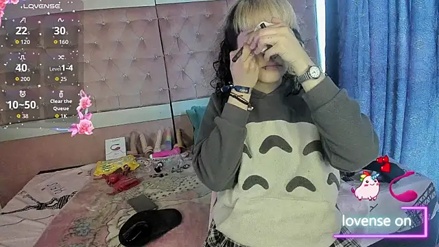 Snapshot of neeko_princes chatting on 23, 6, 2026 neeko princes online show from 23, 6, 2026