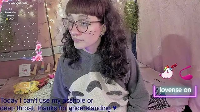 Snapshot of neeko_princes chatting on 28, 7, 2026 neeko princes online show from 28, 7, 2026
