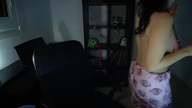 Windy butterfly online show from 3, 11, 2025