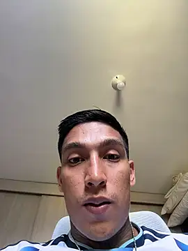 Snapshot of sendfer chatting on 7, 7, 2026 sendfer online show from 7, 7, 2026