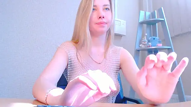 AliceFire  online show from 14, 3, 2025