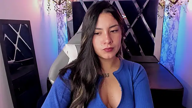 Lia 14  online show from 24, 1, 2025