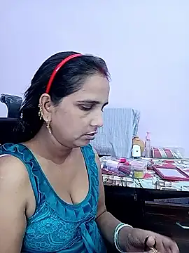 reemacouple007 online show from 8, 6, 2026