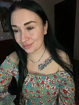 Roxana Bell online show from 8, 1, 2025