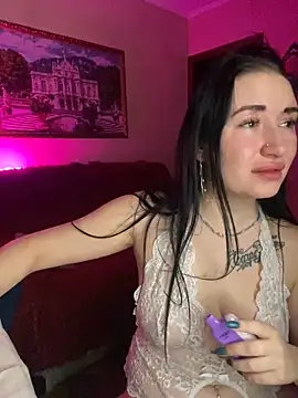 Roxana Bell online show from 28, 1, 2025