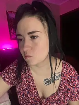 Roxana Bell online show from 28, 2, 2025