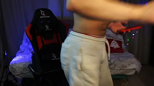 Snapshot of danielkraigforu chatting on 11, 2, 2025 danielkraigforu online show from 11, 2, 2025