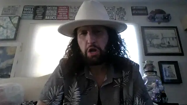 Snapshot of BobbyQ29 chatting on 8, 6, 2026 BobbyQ29 online show from 8, 6, 2026