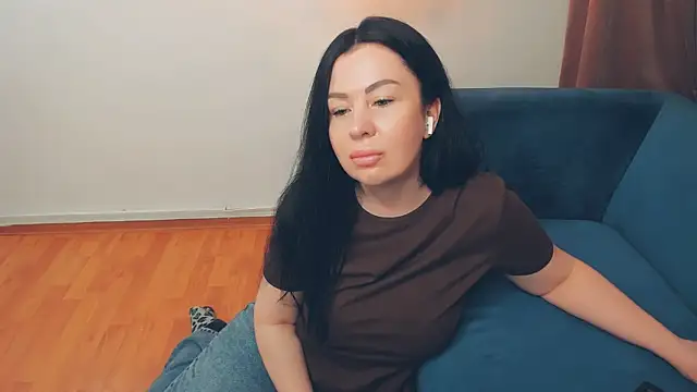 LayaFlow online show from 23, 4, 2026