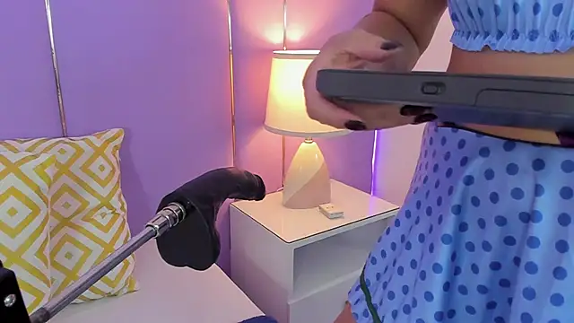 SophyRuiz  online show from 25, 2, 2026