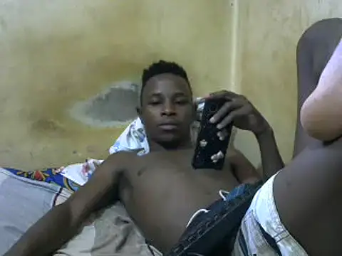 Snapshot of swthairydic chatting on 28, 2, 2025 swthairydic online show from 28, 2, 2025